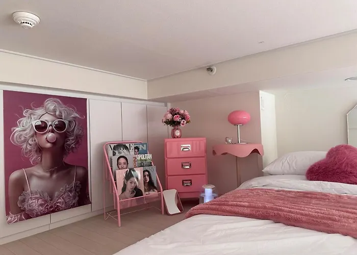 Open2-hongik Hapjeong Station 2 Minutes-luxury Style-panoramic River View-queen Bed For 2 People-comfortable Sofa Ott *